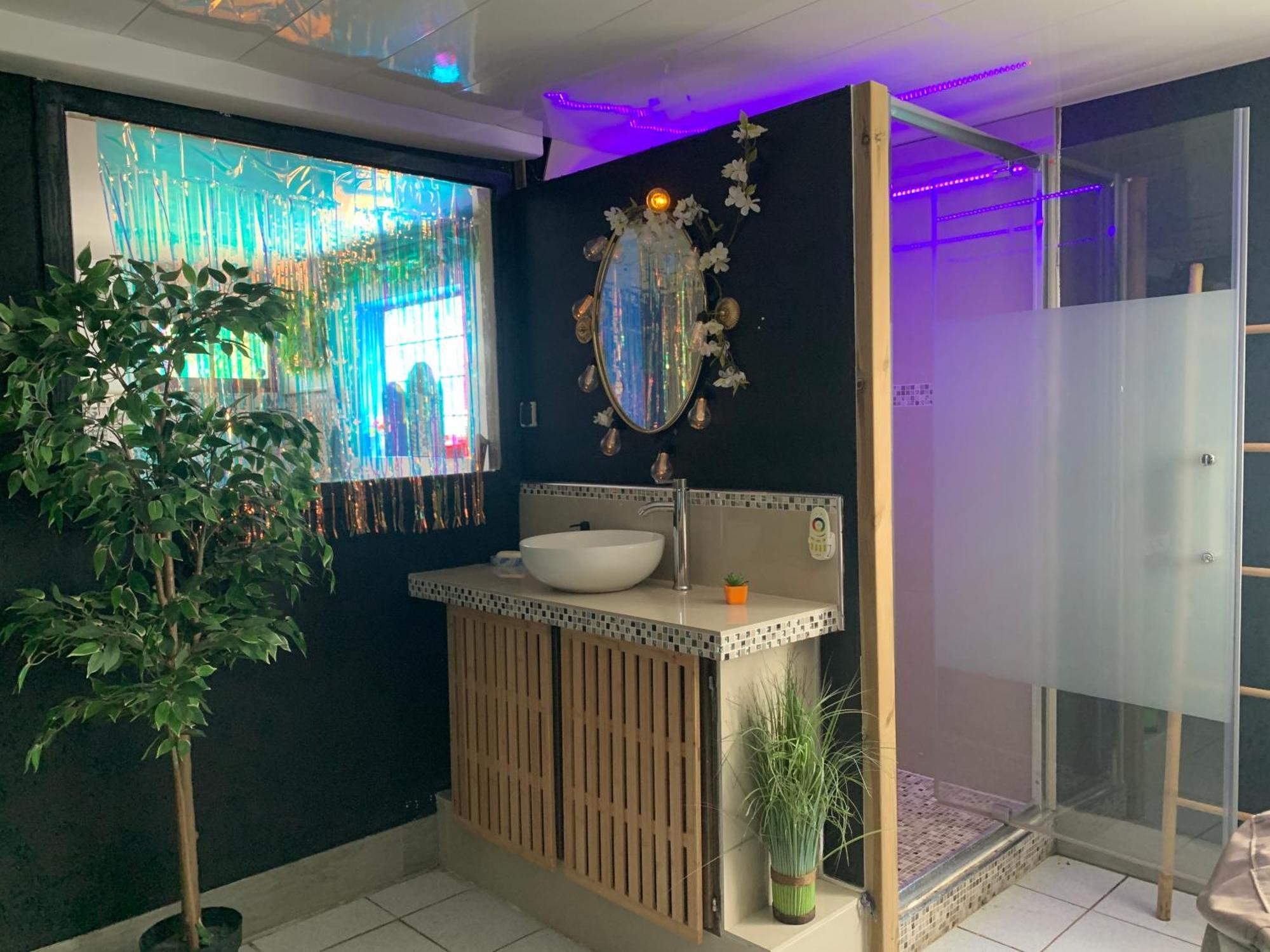 Suite Romantique Jacuzzi Gagny Екстер'єр фото